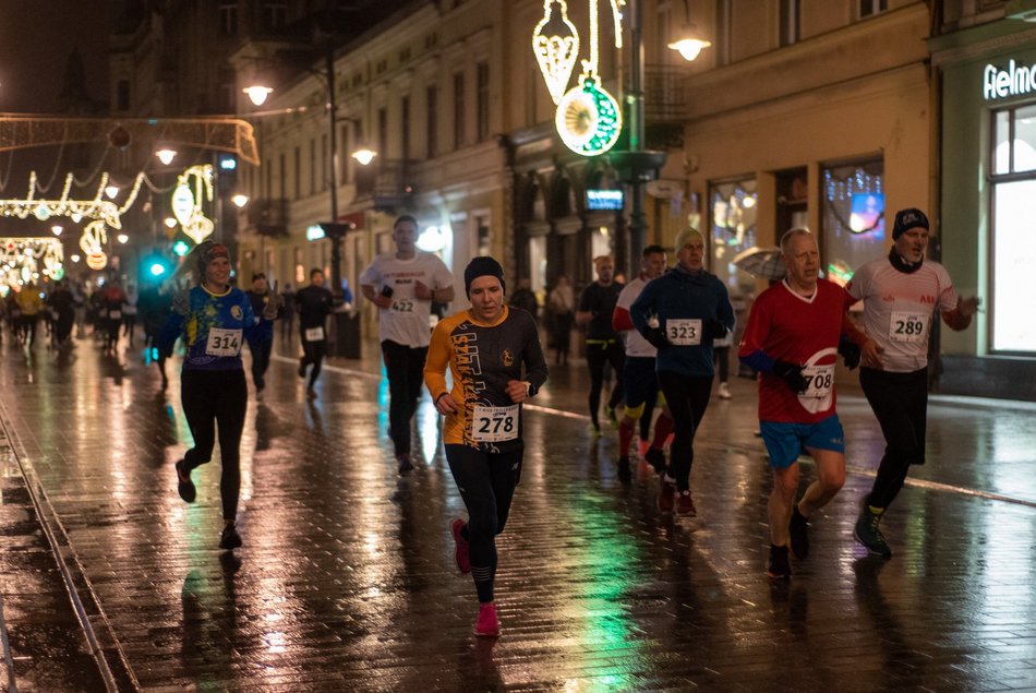 Bieg Trzech Króli 2023 w Łodzi. Z okazji 600. Urodziny Łodzi