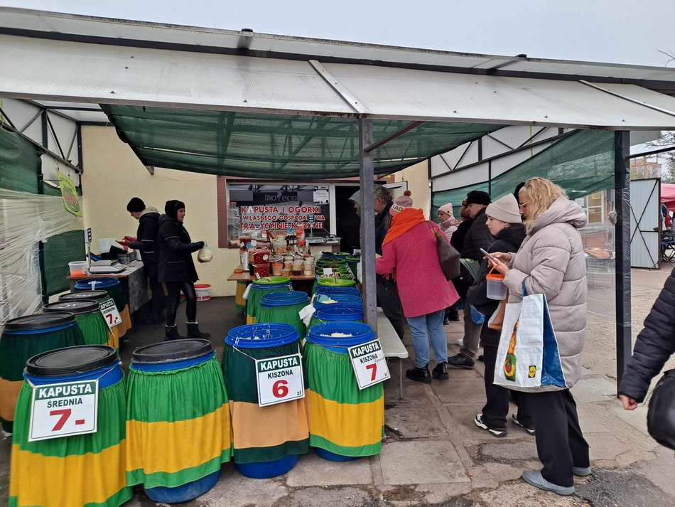 Najlepsza kapusta kiszona na Bałuckim Rynku tylko U Iwonki!