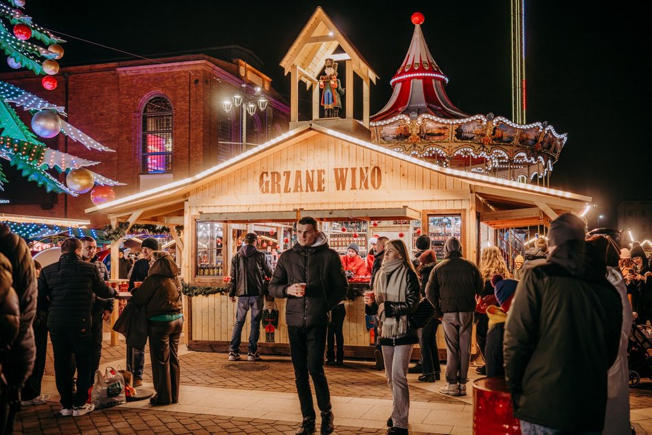 Łódź. Jarmark w Manufakturze w Łodzi tętni życiem. Tam poczujesz świąteczną atmosferę!