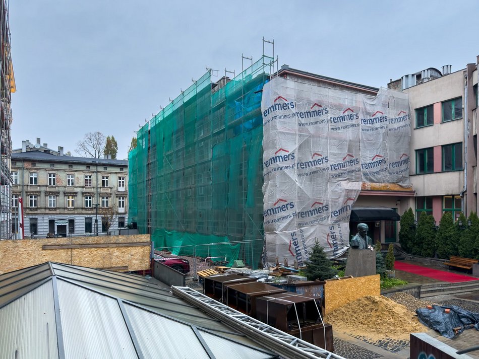 Łódź. Kultowa YMCA w Łodzi przechodzi metamorfozę. Będą miejsca do relaksu, galerie i usługi