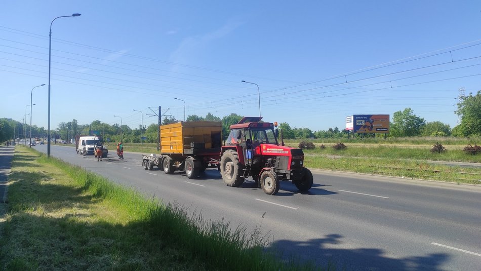 Remont nawierzchni na al. Włókniarzy w Łodzi