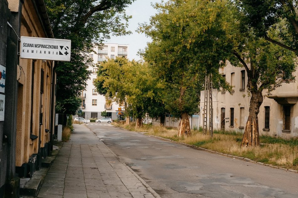 Łódź. Remont Siedleckiej w Łodzi. W planach nowa nawierzchnia, chodniki i zieleń