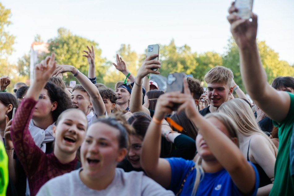 Łódź. Tłumy na Juwenaliach 2026 w Łodzi. Byłeś/aś pierwszego dnia? Znajdź się na zdjęciach!