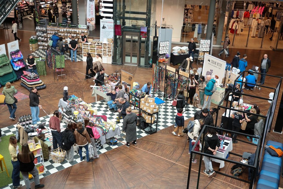 Łódź. Psi Targ w Manufakturze w Łodzi. Każdy miłośnik czworonogów znajdzie tu coś dla siebie