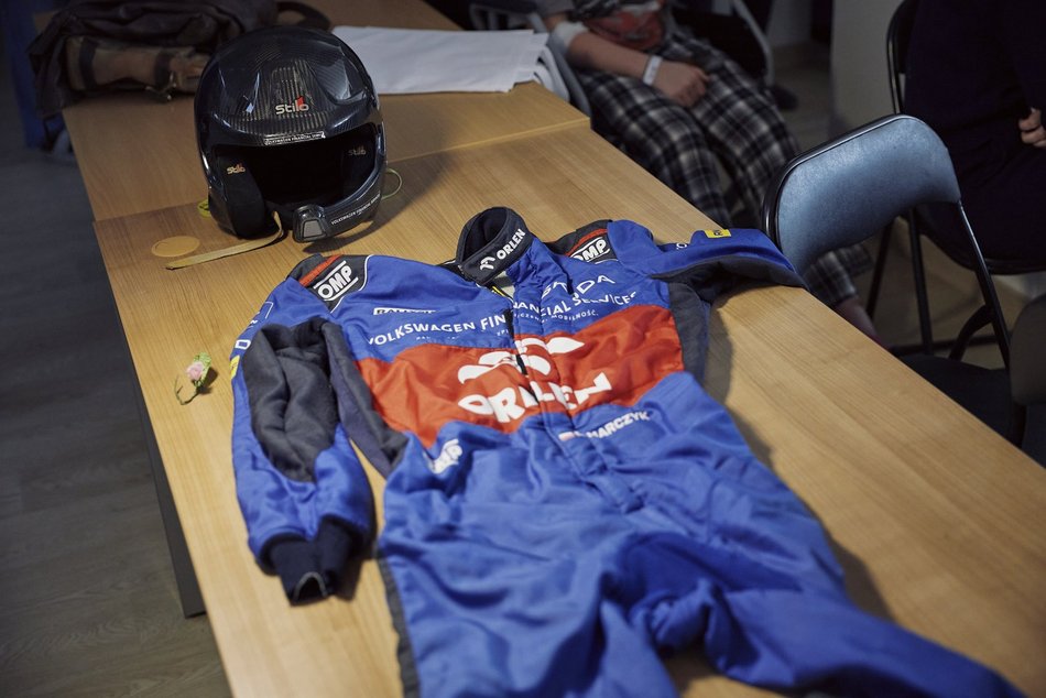 Łódź. Miko Marczyk odwiedził pacjentów Matki Polki w Łodzi. Mistrzowski gest rajdowca