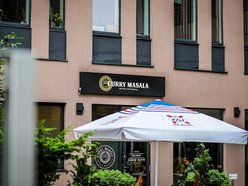 Łódź. Restauracje, siłownia, pilates przy skrzyżowaniu marszałków