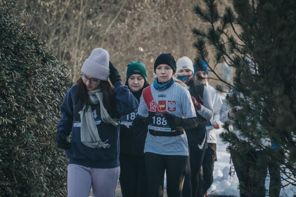 Botaniczna Piątka w Ogrodzie Botanicznym w Łodzi. Galeria z mroźnego biegu