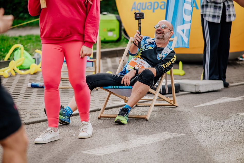 Łódź. Strefa kibica na DOZ Maraton Łódź 2026. Jak Łodzianie dopingowali biegaczy?