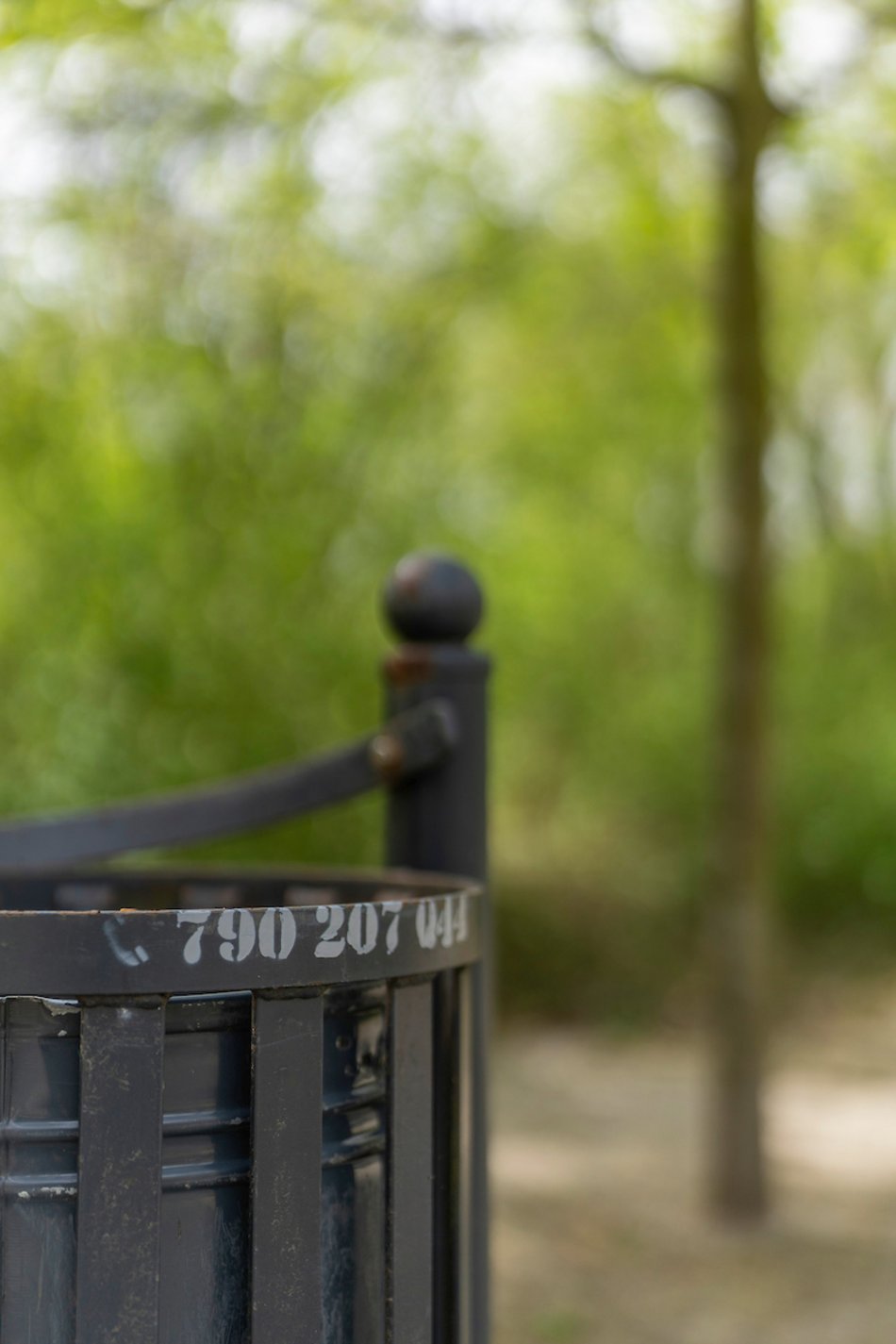 Łódź. Czyste parki? Teraz wystarczy jeden telefon!