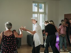 Łódź. Niedzielna potańcówka przy Piotrkowskiej. Pełno tańca, muzyki i dobrej energii!