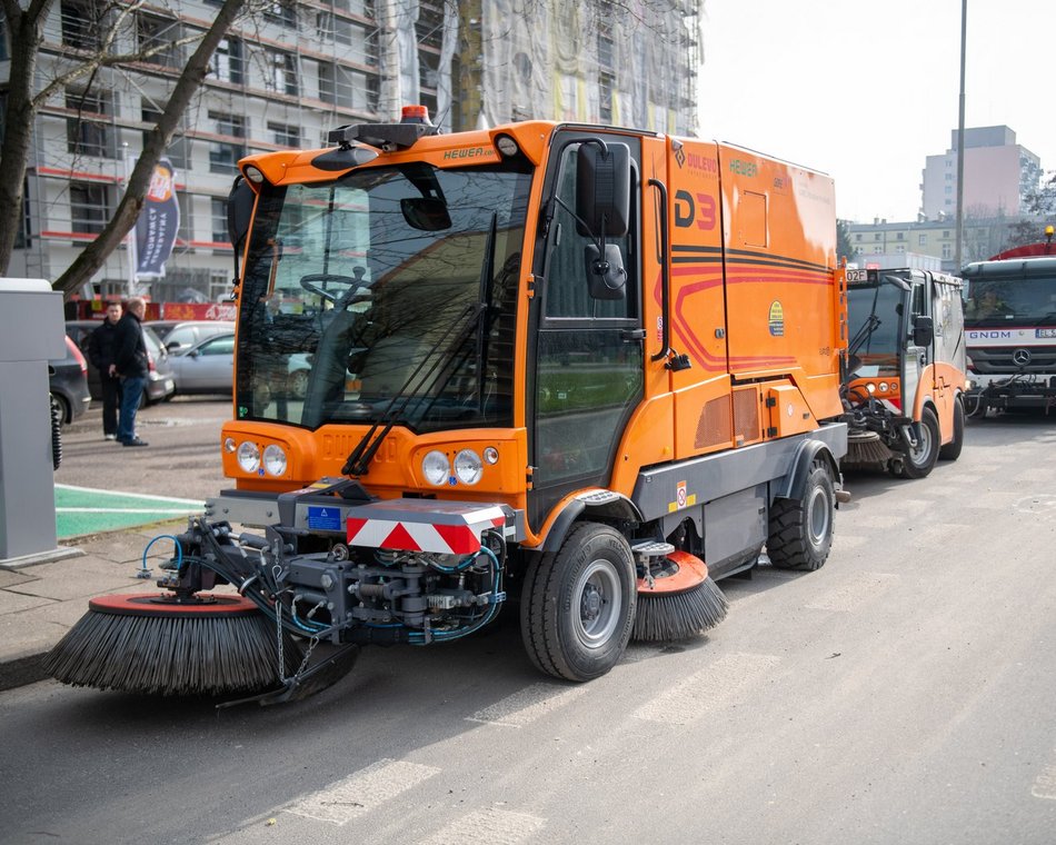 Na łódzkie ulice wyjechały nowe mechaniczne zamiatarki