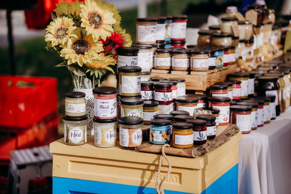 Targi sztuki i designu na Księżym Młynie