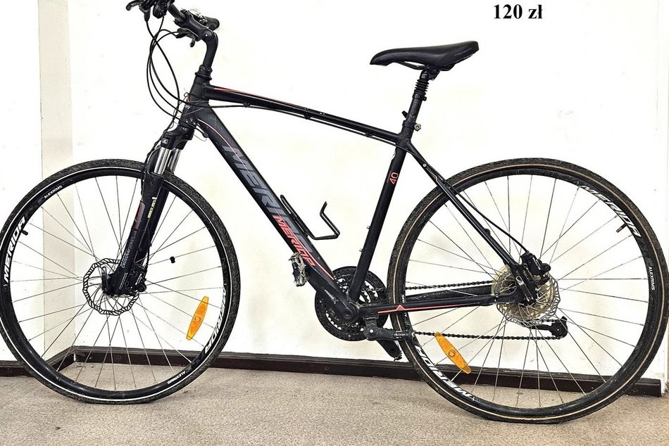 Łódź. Aukcja Biura Rzeczy Znalezionych