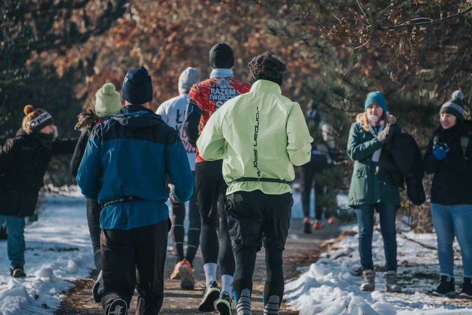 Botaniczna Piątka w Ogrodzie Botanicznym w Łodzi. Galeria z mroźnego biegu