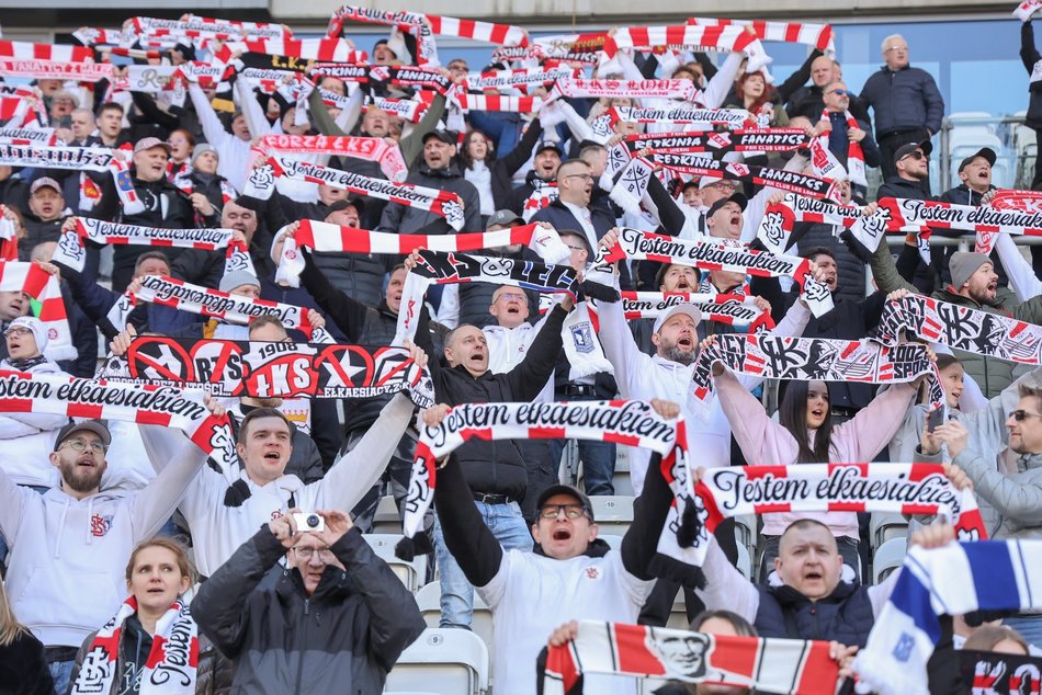 Łódź. Kibice na meczu ŁKS Łódź z Ruchem Chorzów. Byłeś/aś? Znajdź się w galerii!