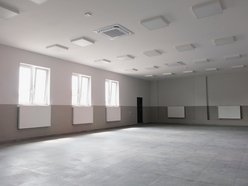 Łódź. Remiza OSP na Wiskitnie w Łodzi pięknieje. Remont dachu, nowe okna, łazienki oraz kuchnia