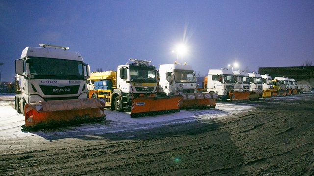 Śnieg, mróz i zamiecie w Łodzi. Wszystkie służby w pełnej gotowości [SZCZEGÓŁY]