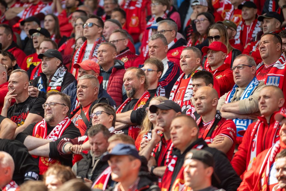 Łódź. Kibice na meczu Widzew Łódź - Lechia Gdańsk. Byłeś/aś? Znajdź się na trybunach!