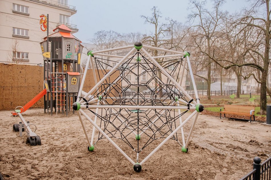 Plac Komuny Paryskiej w remoncie