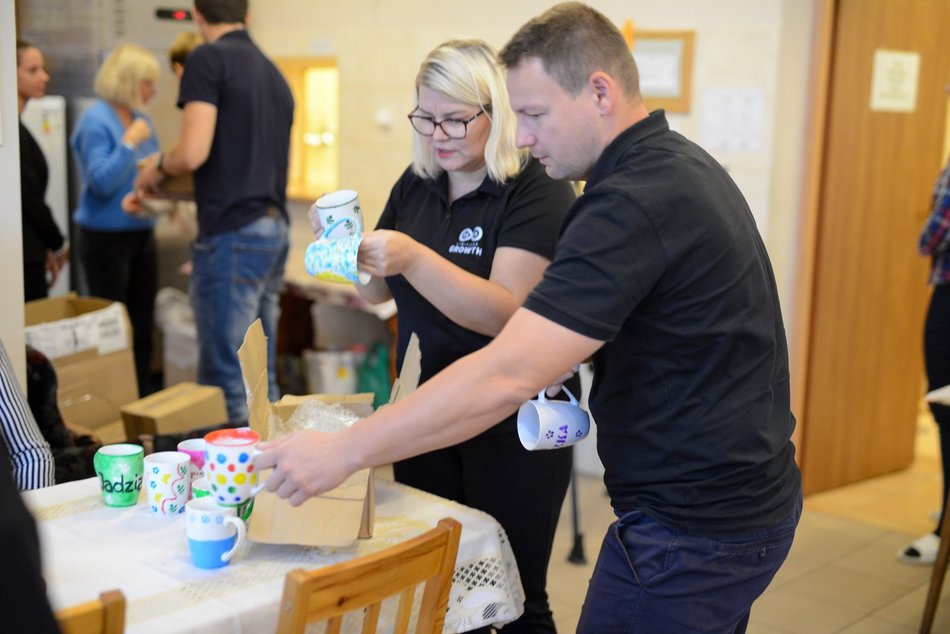 Imienne kubki dla seniorów z Łodzi