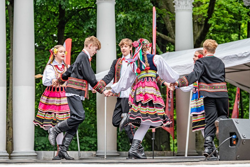 Łódź. Festiwal Rewolucja wystartował. Na początek piknik rodzinny w parku Julianowskim w Łodzi
