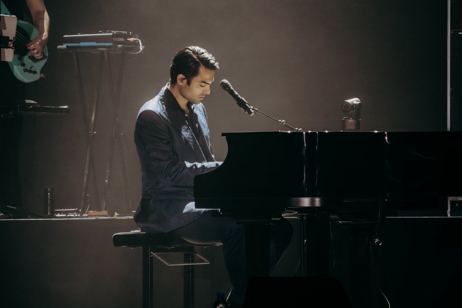 Łódź. Matteo Bocelli w Łodzi. Syn słynnego Andrei zachwycił tłumy w Atlas Arenie