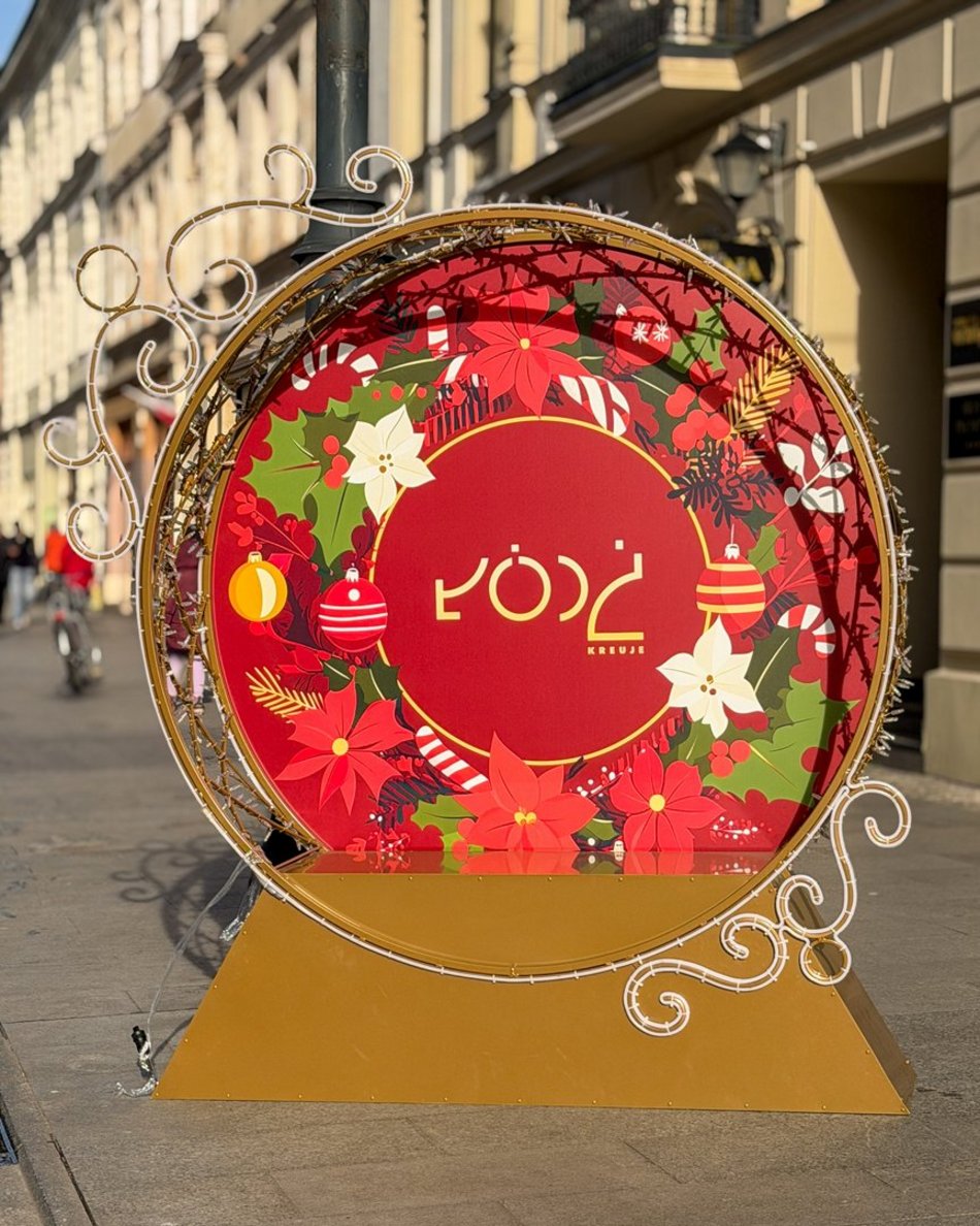 Łódź. Coraz bliżej Święta! Na Piotrkowskiej w Łodzi pojawiły się już pierwsze dekoracje