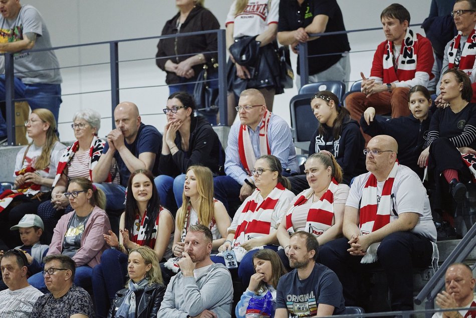 Łódź. Koszykarskie derby Łodzi. Byłeś/aś na meczu? Znajdź się w galerii zdjęć!