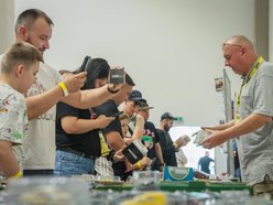 Łódź. Hot Wheels opanowały halę Expo Łódź! Setki miniatur aut, wyścigi na żywo i nie tylko!