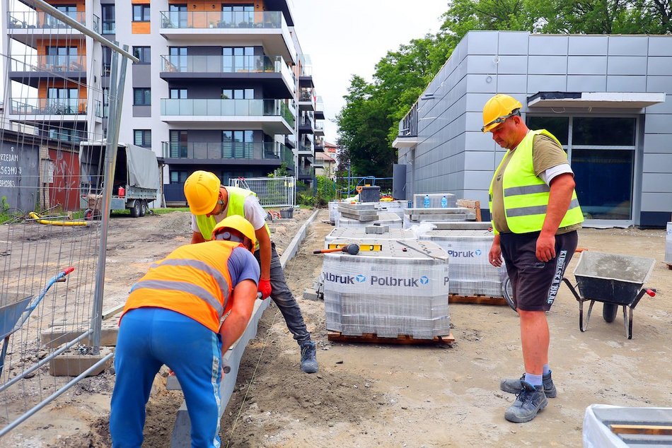 Łódź. Nowy pawilon handlowy przy Górniczej w Łodzi. Budowa na Bałutach nie zwalnia tempa