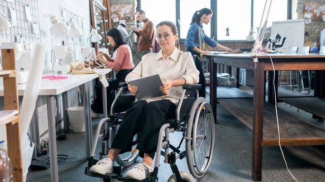 „Lodołamacze" w Łodzi. Konkurs na rzecz zatrudniania osób z niepełnosprawnościami