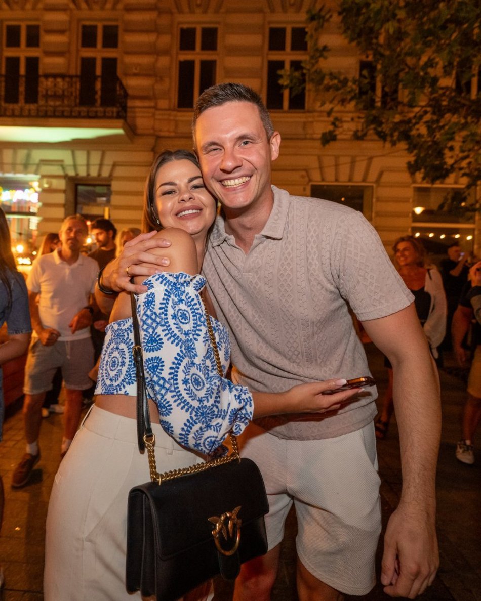 Łódź. Techno z okna Urzędu Miasta Łodzi. Rozgrzewka przed Paradą Wolności 2025!