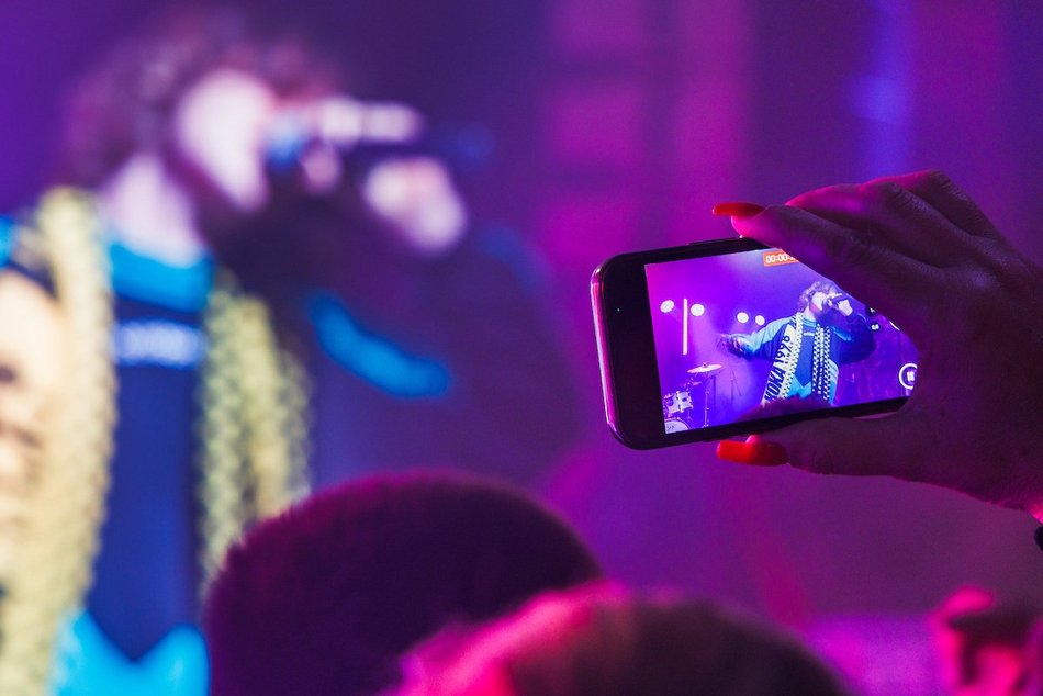 Łódź. Kosma Król na Great September 2025 w Łodzi. Luz, błyskotliwość i lekkość