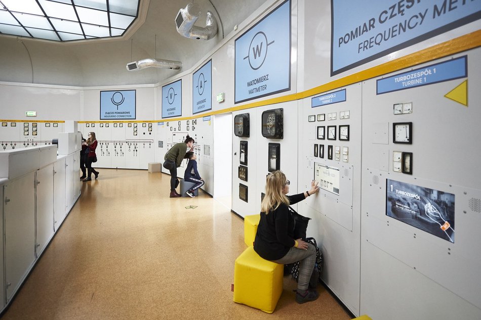 Центр Науки і Техніки EC1