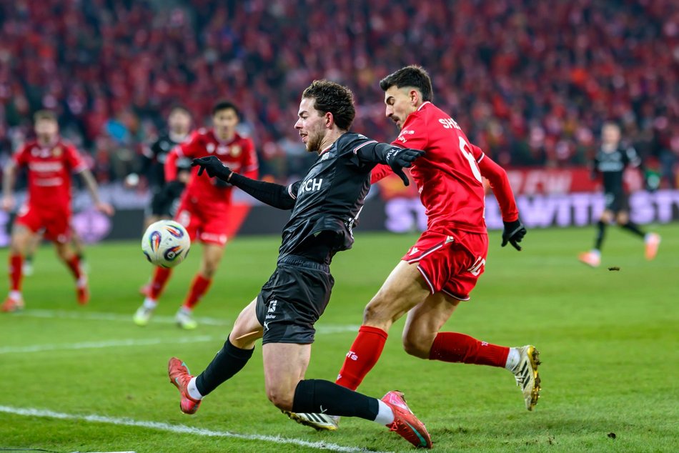 Łódź. Widzew Łódź zremisował z Cracovią. Mecz na zero, pomimo groźnych sytuacji z obu stron