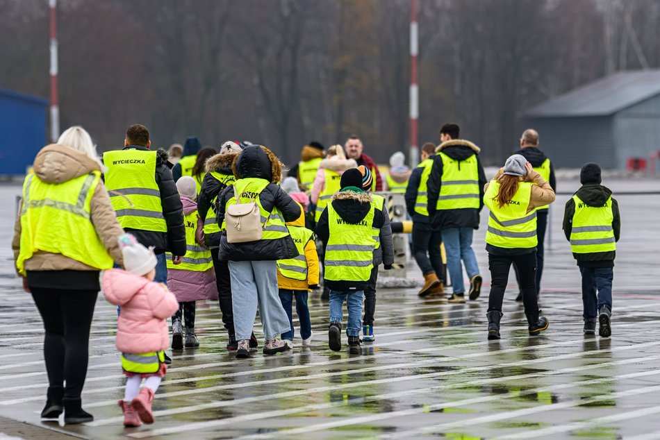 Mikołaj przyleciał helikopterem na lotnisko w Łodzi