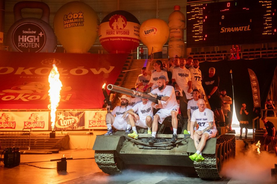 Mecz Gortat Team vs NATO w Łodzi. Czołgi, płomienie i masa sportowych emocji!
