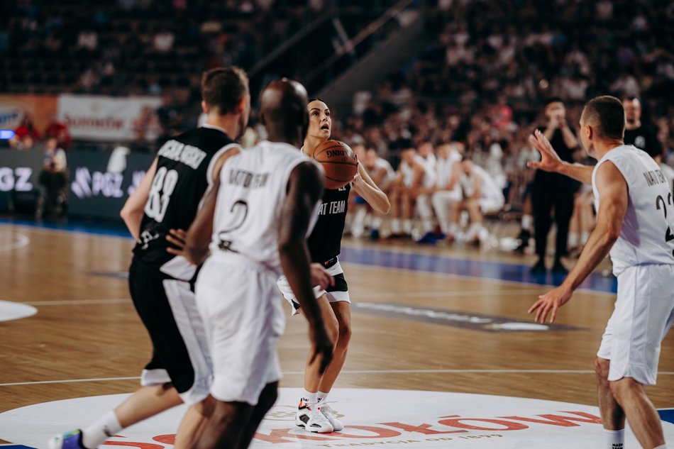 Gortat Team - drużyna NATO