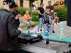 Łódź. Muzyczny plener na placu Wolności w Łodzi. Spora dawka muzyki elektronicznej