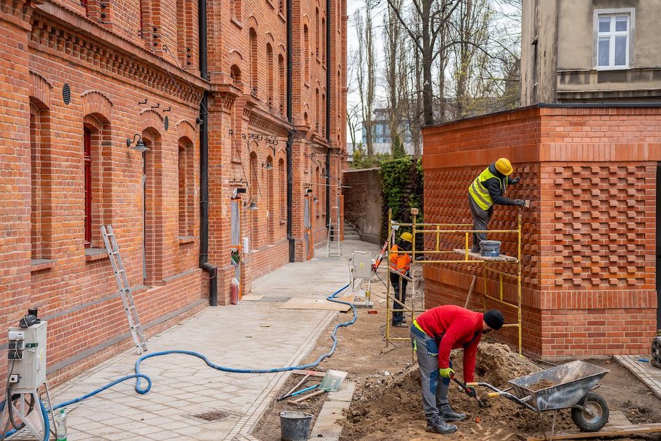 Łódź. Famuły przy Ogrodowej 24 w Łodzi prawie gotowe!