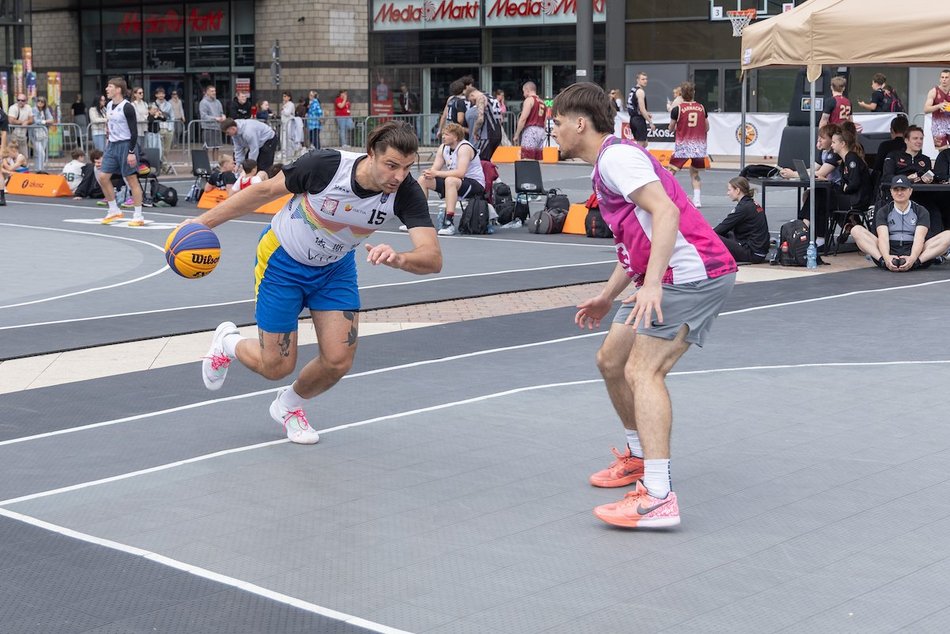 Łódź. Jubileuszowa edycja Basketmanii w Manufakturze