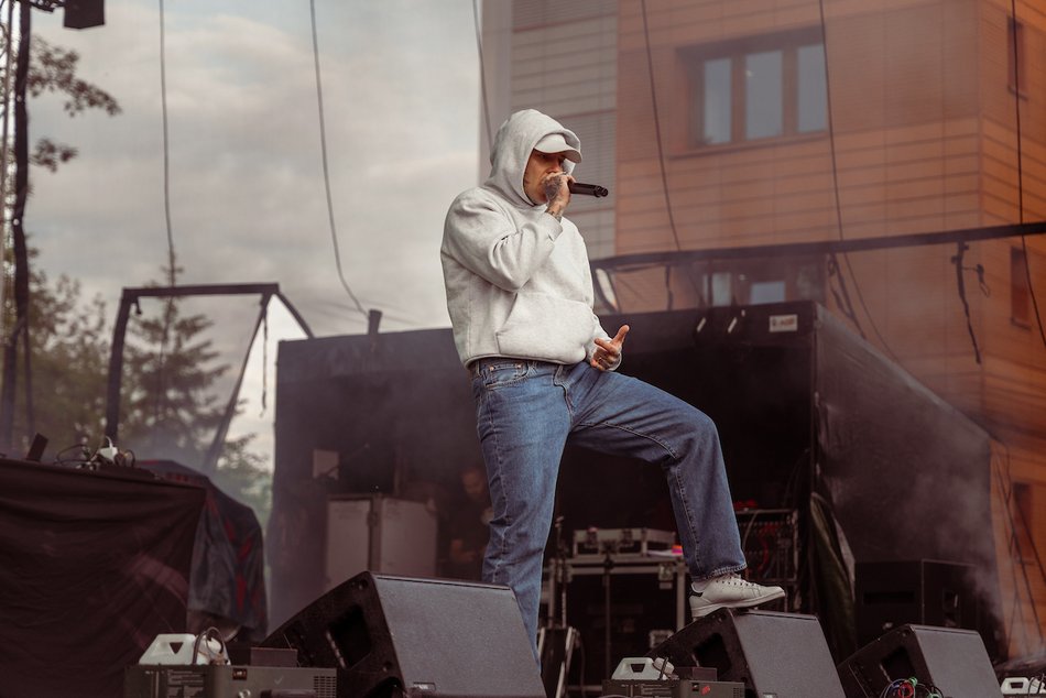 Łódź. Juwenalia 2025 w Łodzi. Tymek i Happysad zagrali na Lumumbowie!