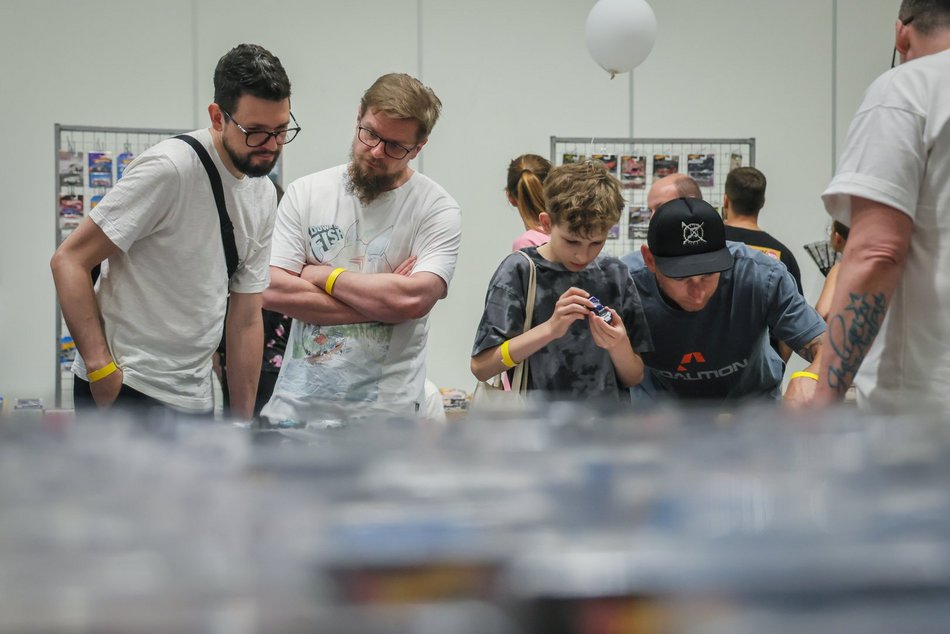 Łódź. Hot Wheels opanowały halę Expo Łódź! Setki miniatur aut, wyścigi na żywo i nie tylko!