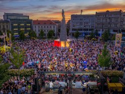 Łódź. Parada Wolności 2025 w Łodzi z lotu ptaka. Te zdjęcia zapierają dech!