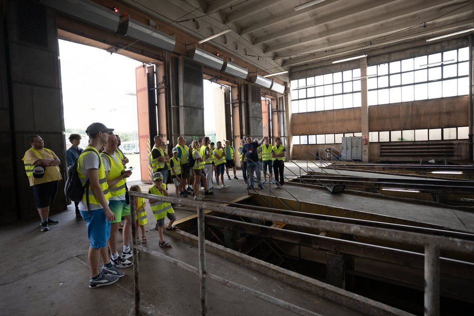 Łódź. 602. Urodziny Łodzi dla fanów tramwajów. Zwiedzanie zajezdni i zabytkowe pojazdy