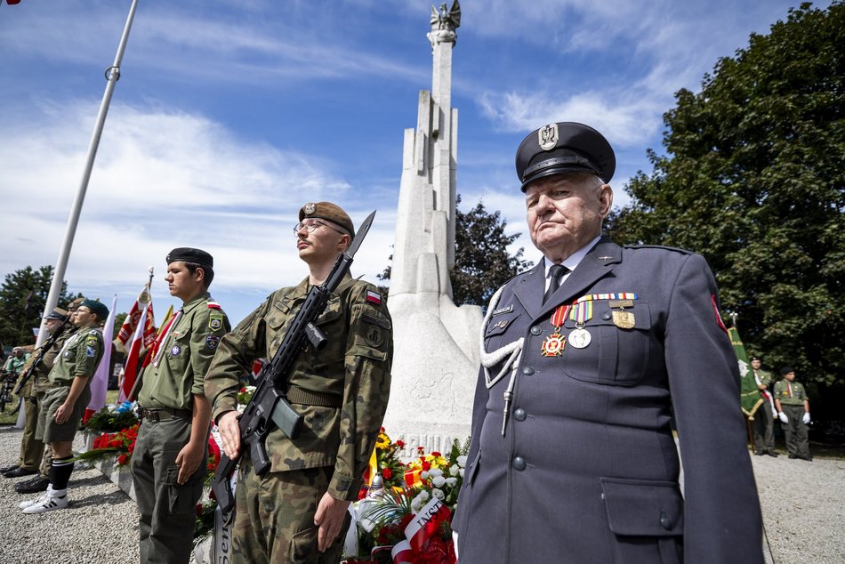 Piknik militarny w parku Helenów
