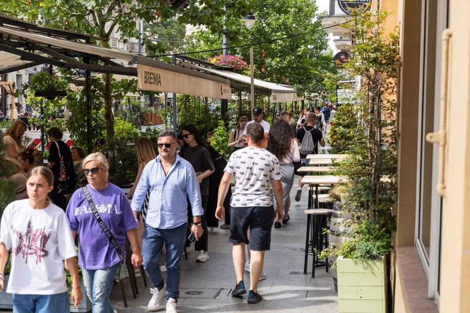 Łódź. Pierwszy sierpniowy weekend na Piotrkowskiej. Tłumy łodzian i turystów!