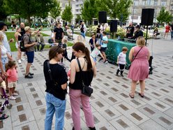 Łódź. Muzyczny plener na placu Wolności w Łodzi. Spora dawka muzyki elektronicznej