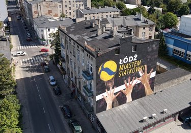 Nowy mural w Łodzi promujący Mistrzostwa Świata w Piłce Siatkowej Kobiet - fot. Radosław Jóźwiak