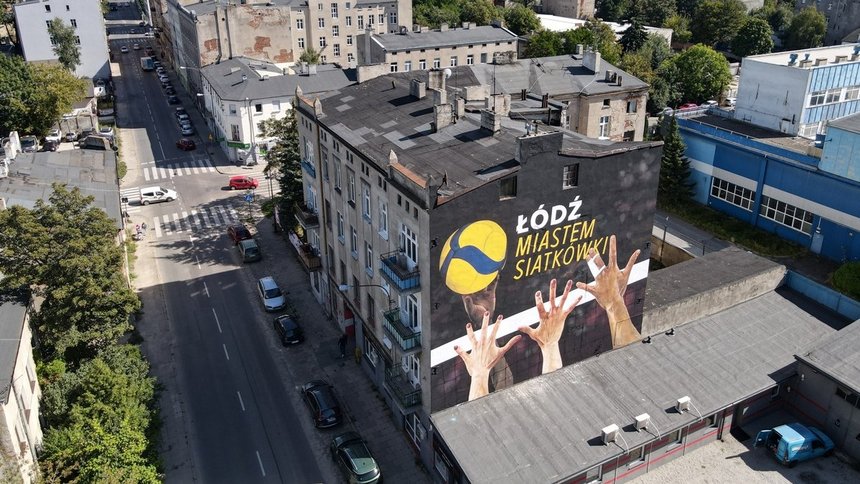 Nowy mural w Łodzi promujący Mistrzostwa Świata w Piłce Siatkowej Kobiet - fot. Radosław Jóźwiak